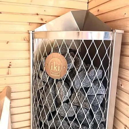 Apartment Brand New And Cozy Modern Studio! Withaircondition