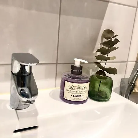 Brand New And Cozy Modern Studio! Withaircondition